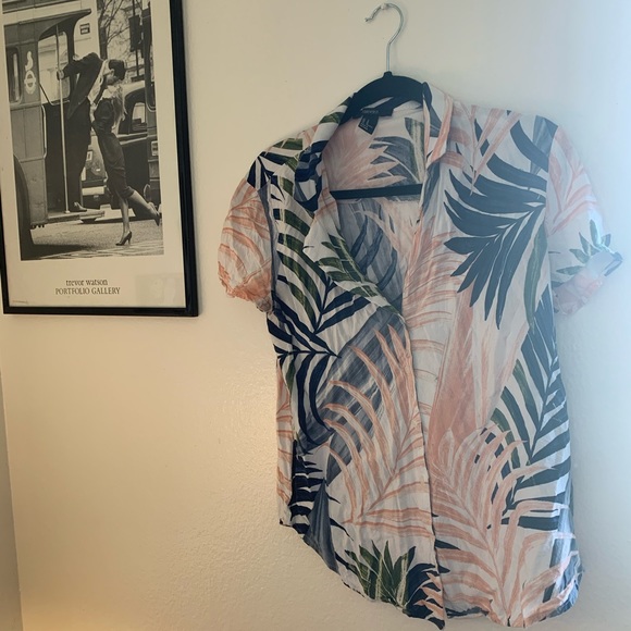 Forever 21 Plant Shirt - Picture 2 of 5